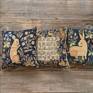 “The Lady and the Unicorn” Medieval Tapestry Art de Lys Pillows. France.